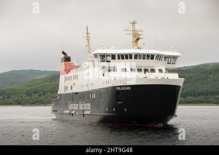 Caledonian MacBrayne traghetto per auto Finlandia sulla rotta da Kennacraig a Port Askaig sull'isola di Islay Foto Stock