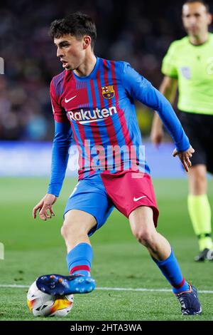 Barcellona, Spagna. 27th Feb 2022. Pedri in azione alla partita la Liga tra il FC Barcelona e l'Athletic Club de Bilbao allo stadio Camp Nou di Barcellona, Spagna. Credit: Christian Bertrand/Alamy Live News Foto Stock