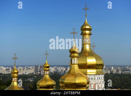 Cupole dorate del Kiev Pechersk Lavra a Kiev, Ucraina. Foto Stock