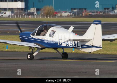 G-ASAL, l'unico modello 124 Scottish Aviation Bulldog, e l'ex dimostratore aziendale, nella sua sede presso l'aeroporto di Prestwick in Ayrshire, Scozia. Foto Stock