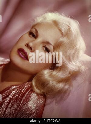 CARROLL BAKER nel CARPETBAGGERS (1964), diretto DA EDWARD DMYTRYK. Credito: PARAMOUNT/EMBASSY/Album Foto Stock