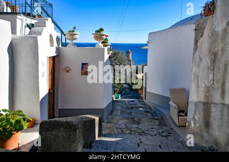 Il borgo italiano di Conca dei Marini. Foto Stock