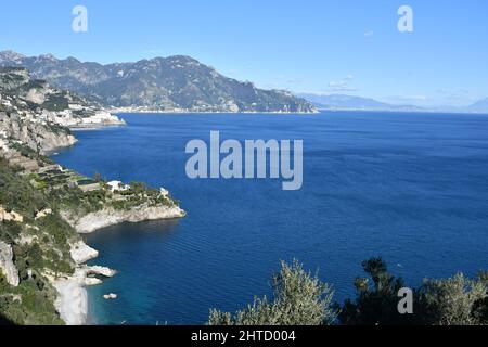 Il borgo italiano di Conca dei Marini. Foto Stock