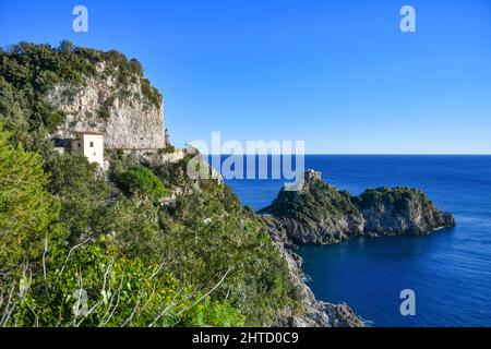 Il borgo italiano di Conca dei Marini. Foto Stock