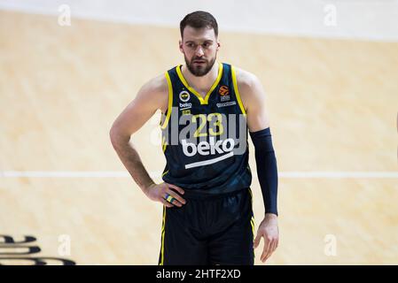 Belgrado, Serbia, 27th febbraio 2022. Marko Guduric di Fenerbahce Beko Istanbul reagisce durante la partita di pallacanestro Eurolega tra Crvena Zvezda MTS Belgrado e Fenerbahce Beko Istanbul a Belgrado, Serbia. Febbraio 27, 2022. Credit: Nikola Krstic/Alamy Foto Stock