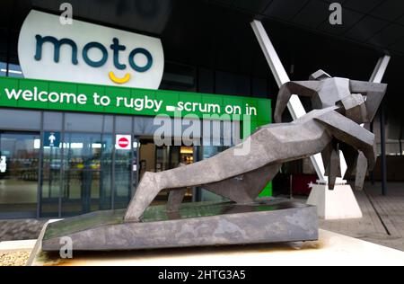 La stazione di servizio della New Rugby Motorway sull'autostrada M6 a Warwickshire UK Foto Stock