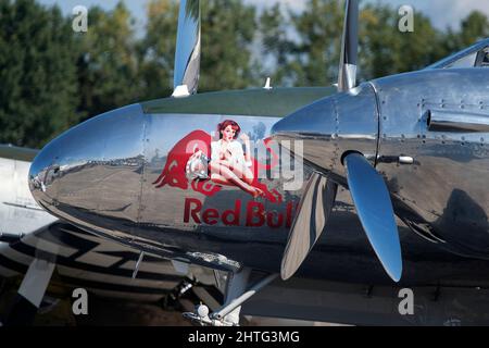 2021 riunione di ParisVillaroche Air Legend - 1944 Lockheed P-38L Lightning Foto Stock