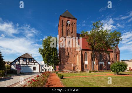 Recz, paese di Choszczno, Pomerania - Chiesa gotica di Gesù, il Re Foto Stock