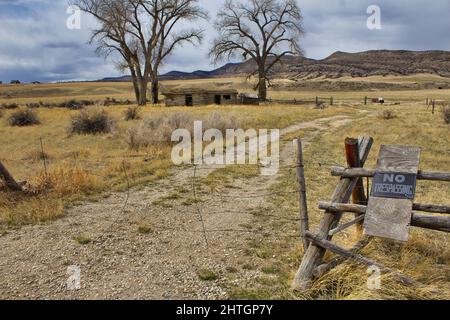 Ex Montana state Park - Parker Homestead con nessun segno di respirazione che indica che è ora terra privata. Foto Stock