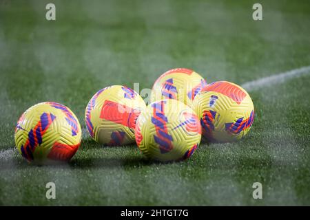 Bergamo, 28 febbraio 2022. Serie ufficiale A palle durante la Serie Una partita di calcio tra Atalanta e Sampdoria al Gewiss Stadium il 28 febbraio 2022 a Bergamo, Italia. Credit: Stefano Nicoli/Speed Media/Alamy Live News Foto Stock