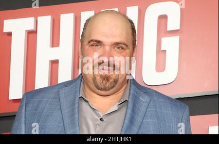 Beverly Hills, CA. 28th Feb 2022. Glenn Fleshler all'evento di stampa Red carpet della NBC 'The Thing About Pam' al Maybourne Beverly Hills il 28 febbraio 2022 a Beverly Hills, California. Credit: Faye Sadou/Media Punch/Alamy Live News Foto Stock