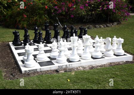Grand Anse Beach Grenada Mount Cinnamon Hotel Giant Chessboard e pezzi Foto Stock