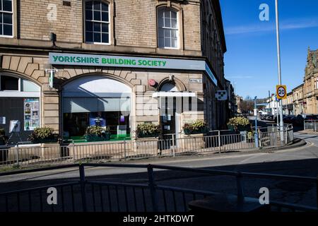 La Yorkshire Building Society si trova a Bethel Street, Brighouse, West Yorkshire Foto Stock