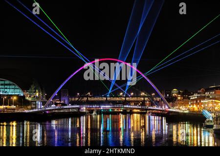 Spettacolo laser sul Tyne Foto Stock