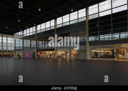 Centri commerciali Milton Keynes nel centro di Milton Keynes e Midsummer Arcade e Midsummer Place Foto Stock