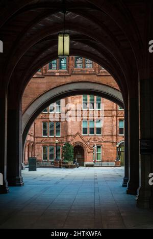 Holborn Bar, noto anche come Prudential Assurance Building, è un grande edificio vittoriano in terracotta rossa a Holborn London, Inghilterra, Regno Unito Foto Stock