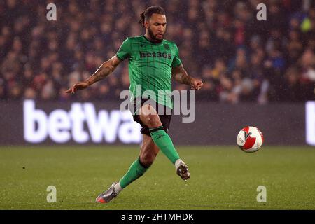 Londra, Regno Unito. 01st Mar 2022. Liam Moore di Stoke City in azione durante il gioco. Emirates fa Cup, partita a 5th, Crystal Palace / Stoke City allo stadio Selhurst Park di Londra martedì 1st marzo 2022. Questa immagine può essere utilizzata solo per scopi editoriali. Solo per uso editoriale, licenza richiesta per uso commerciale. Nessun uso in scommesse, giochi o un singolo club/campionato/player pubblicazioni. pic di Steffan Bowen/Andrew Orchard sport fotografia/Alamy Live news credito: Andrew Orchard sport fotografia/Alamy Live News Foto Stock