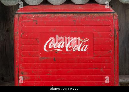 Francese d'epoca Coca Cola Metal Cooler. Foto Stock