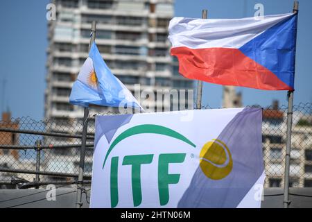 Serie di qualificatori di Coppa Davis (Buenos Aires): Bandiere argentine e ceche. Buenos Aires Lawn Tennis Club Foto Stock
