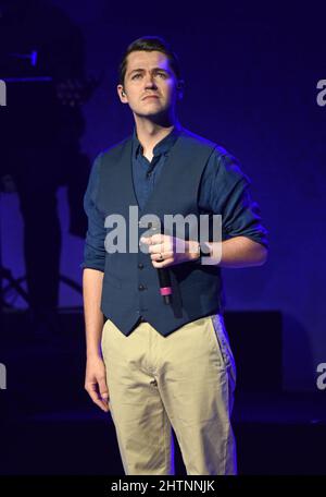 Atlanta, Georgia, Stati Uniti. 1st Mar 2022. Damian McGinty sul palco per Celtic Thunder in Concert, Atlanta Symphony Hall, Atlanta, GA 1 marzo 2022. Credit: Derek Storm/Everett Collection/Alamy Live News Foto Stock