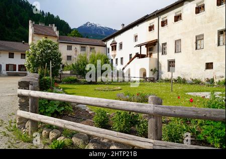 Convento di San Giovanni in Muestair, Regione Engiadina bassa / Val Muestair in Svizzera Kanton Graubuenden (Svizzera) Foto Stock