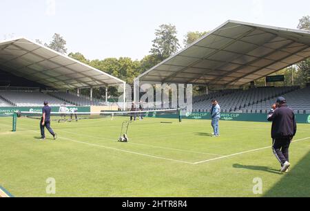 New Delhi, India. 02nd Mar 2022. Ispezione del terreno per il Davis Cup Match 2022 al Gymkhana Club. India vs Danimarca Davis Cup 2022 World Group Play-off pareggio si disputerà a Delhi. Credit: SOPA Images Limited/Alamy Live News Foto Stock