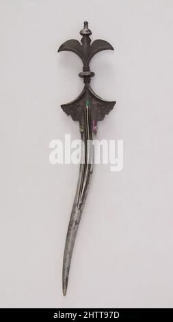 Arte ispirata da Dagger (Chilanum), 17th secolo, India del Sud, acciaio, argento, H. 14 3/4 poll. (37,5 cm); H. della lama 11" (27,9 cm); W. 3" (7,6 cm); peso 9,3 once (263,7 g), Daggers, opere classiche modernizzate da Artotop con un tuffo di modernità. Forme, colore e valore, impatto visivo accattivante sulle emozioni artistiche attraverso la libertà delle opere d'arte in modo contemporaneo. Un messaggio senza tempo che persegue una nuova direzione selvaggiamente creativa. Artisti che si rivolgono al supporto digitale e creano l'NFT Artotop Foto Stock