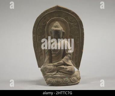 Arte ispirata al Buddha seduto, 16th–19th secolo, Tibet, ceramica senza vetri, 4 1/2 poll. (11,4 cm), scultura, opere classiche modernizzate da Artotop con un tuffo di modernità. Forme, colore e valore, impatto visivo accattivante sulle emozioni artistiche attraverso la libertà delle opere d'arte in modo contemporaneo. Un messaggio senza tempo che persegue una nuova direzione selvaggiamente creativa. Artisti che si rivolgono al supporto digitale e creano l'NFT Artotop Foto Stock