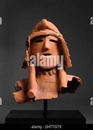 Arte ispirata da Haniwa (scultura di argilla cava) di un Guerriero, 埴輪武装男子像, periodo Kofun (ca. 300–710), 5th–inizio 6th secolo, Giappone, Earthenware con dipinto, incisa, E decorazione applicata (regione Kanto), H. 13 1/8" (33,3 cm), scultura, formalmente stanco in un pettorale e bordati, opere classiche modernizzate da Artotop con un tuffo di modernità. Forme, colore e valore, impatto visivo accattivante sulle emozioni artistiche attraverso la libertà delle opere d'arte in modo contemporaneo. Un messaggio senza tempo che persegue una nuova direzione selvaggiamente creativa. Artisti che si rivolgono al supporto digitale e creano l'NFT Artotop Foto Stock