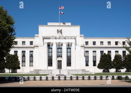 Washington, DC. Federal Reserve. Marriner S. Eccles Federal Reserve Board Building, Consiglio dei governatori della Federal Reserve. Arco di classicismo spogliato Foto Stock