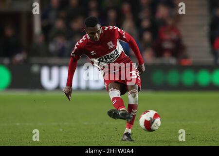 MIDDLESBROUGH, REGNO UNITO. MAR 1st Middlesbrough's Isaiah Jones durante la partita della fa Cup Fifth Round tra Middlesbrough e Tottenham Hotspur al Riverside Stadium, Middlesbrough martedì 1st marzo 2022. (Credit: Mark Fletcher | MI News) Credit: MI News & Sport /Alamy Live News Foto Stock