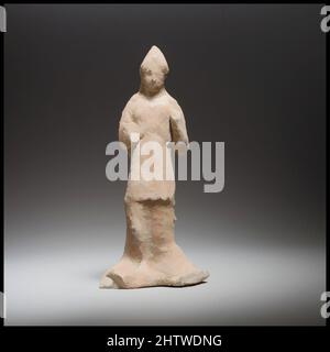 Arte ispirata a statuetta femminile in piedi, ellenistica antica, 3rd secolo a.C.(?), cipriota, terracotta; Stampato e realizzato a mano, H. 6 1/4 poll. (15,9 cm), terracottas, la solida figurina modellata è probabilmente un attaccamento vaso, opere classiche modernizzate da Artotop con un tuffo di modernità. Forme, colore e valore, impatto visivo accattivante sulle emozioni artistiche attraverso la libertà delle opere d'arte in modo contemporaneo. Un messaggio senza tempo che persegue una nuova direzione selvaggiamente creativa. Artisti che si rivolgono al supporto digitale e creano l'NFT Artotop Foto Stock