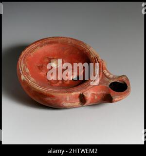 Arte ispirata a Lamp, Roman, Cypriot, Terracotta, tuta: 1 x 3 3/8 poll. (2,5 x 8,6 cm), terracottas, opere classiche modernizzate da Artotop con un tuffo di modernità. Forme, colore e valore, impatto visivo accattivante sulle emozioni artistiche attraverso la libertà delle opere d'arte in modo contemporaneo. Un messaggio senza tempo che persegue una nuova direzione selvaggiamente creativa. Artisti che si rivolgono al supporto digitale e creano l'NFT Artotop Foto Stock