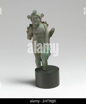 Arte ispirata dalla statuetta di Zeus, Bronzo, H.: 4 1/2 poll. (11,4 cm), Bronzi, opere classiche modernizzate da Artotop con un tuffo di modernità. Forme, colore e valore, impatto visivo accattivante sulle emozioni artistiche attraverso la libertà delle opere d'arte in modo contemporaneo. Un messaggio senza tempo che persegue una nuova direzione selvaggiamente creativa. Artisti che si rivolgono al supporto digitale e creano l'NFT Artotop Foto Stock