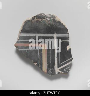 Arte ispirata a Wall Painting Fragment, 1st sec. d.C., romana, fresco, totale: 3 15/16 x 3 3/4 x 11/16 pollici (10 x 9,5 x 1,8 cm), dipinti vari, su fondo nero; disegni di diamanti e quadrati in bianco e ocra, opere classiche modernizzate da Artotop con un tuffo di modernità. Forme, colore e valore, impatto visivo accattivante sulle emozioni artistiche attraverso la libertà delle opere d'arte in modo contemporaneo. Un messaggio senza tempo che persegue una nuova direzione selvaggiamente creativa. Artisti che si rivolgono al supporto digitale e creano l'NFT Artotop Foto Stock