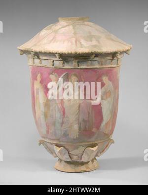 Arte ispirata a vaso di terracotta, ellenistica, 3rd–2nd sec. a.C., greca, siciliana, Centuripe, Terracotta, H. 15 1/2 poll. (39,4 cm), vasi, quattro donne. Una caratteristica fondamentale della ceramica greca e dei suoi prodotti è che potrebbero essere utilizzati. Al contrario, questo vaso, con il suo coperchio fisso, opere classiche modernizzate da Artotop con un tuffo di modernità. Forme, colore e valore, impatto visivo accattivante sulle emozioni artistiche attraverso la libertà delle opere d'arte in modo contemporaneo. Un messaggio senza tempo che persegue una nuova direzione selvaggiamente creativa. Artisti che si rivolgono al supporto digitale e creano l'NFT Artotop Foto Stock