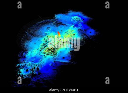 (220302) -- SHANGHAI, 2 marzo 2022 (Xinhua) -- la foto di handout mostra una scansione sonar presa in 2021 di Yangtze No. 2 Ancient Shipwreck . Il salvataggio di un naufragio di 160 anni, il più grande e meglio conservato naufragio in legno scoperto sott'acqua in Cina fino ad oggi, è iniziato mercoledì. Questa nave sommersa, con un gran numero di reliquie culturali, fu una nave mercantile durante il regno dell'imperatore Tongzhi (1862-1875) nel periodo della dinastia Qing. Chiamato Yangtze No. 2 Ancient Shipwreck, la nave è stata trovata sommersa ad una profondità di 5,5 metri sotto il fondale nelle acque di Hengsha Shoal nel nord-est di lui Foto Stock