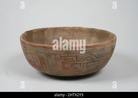 Arte ispirata a ciotola incisa con motivo volpe, 7th–5th secolo a.C., Perù, Paracas, Ceramica, Pigmento, totale: 2 1/2 poll. (6,35 cm), Ceramics-Implements, opere classiche modernizzate da Artotop con un tuffo di modernità. Forme, colore e valore, impatto visivo accattivante sulle emozioni artistiche attraverso la libertà delle opere d'arte in modo contemporaneo. Un messaggio senza tempo che persegue una nuova direzione selvaggiamente creativa. Artisti che si rivolgono al supporto digitale e creano l'NFT Artotop Foto Stock