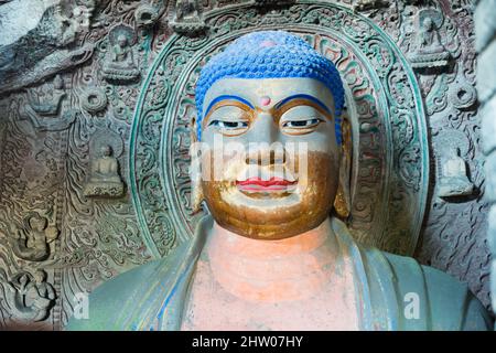 BIN, CINA - Tempio della Grotta della Contea di Bin (patrimonio mondiale dell'UNESCO). Un famoso Tempio nella Contea di Bin, Shaanxi, Cina. Foto Stock