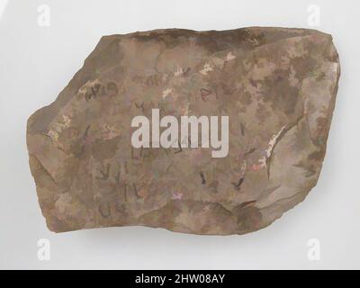 Arte ispirata da Ostrakon, 600, made in Tebe, Egitto bizantino, copto, Calcare con iscrizione a inchiostro, 8 1/2 x 5 7/8 pollici (21,6 x 15 cm), Ceramica, opere classiche modernizzate da Artotop con un tuffo di modernità. Forme, colore e valore, impatto visivo accattivante sulle emozioni artistiche attraverso la libertà delle opere d'arte in modo contemporaneo. Un messaggio senza tempo che persegue una nuova direzione selvaggiamente creativa. Artisti che si rivolgono al supporto digitale e creano l'NFT Artotop Foto Stock
