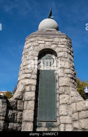 Monumento ai morti della seconda guerra mondiale dalla contea di Arlington, Virginia, USA. Foto Stock