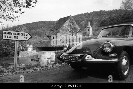 1964 Citroen DS19 in Francia Foto Stock