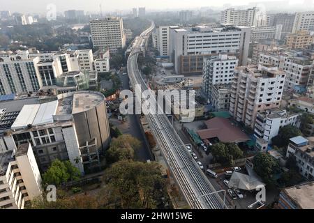 Dhaka, Bangladesh - 03 marzo 2022: Il progetto in costruzione della linea ferroviaria metropolitana del Bangladesh per la prima volta nella capitale Dhaka, Bangladesh. Foto Stock