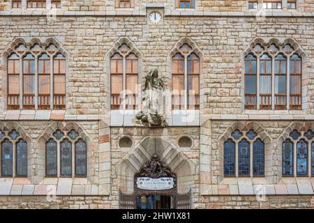 Spagna, Castiglia e le?n, le?n, tappa sul Camino Franc, percorso spagnolo del pellegrinaggio a Santiago de Compostela, patrimonio dell'umanità dell'UNESCO, il Museo Casa Botines Gaudi Foto Stock