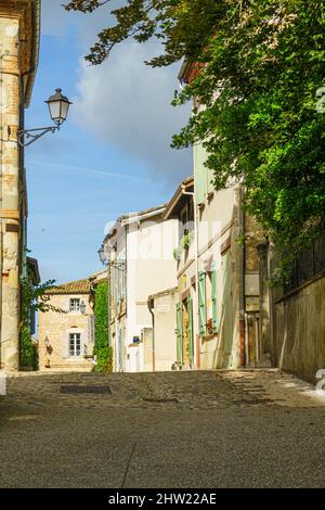 Strade del centro storico di Auvillar. Francia. Foto Stock