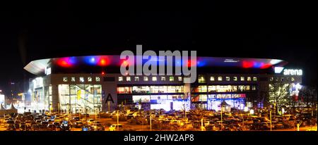 Scatto notturno della SAP Arena a Mannheim durante una partita a casa di Adler Mannheim, la squadra di hockey su ghiaccio con sede a Mannheim (Mannheim, Germania, Marc Foto Stock