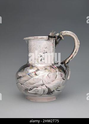 Arte ispirata da Pitcher, 1882, made in Providence, Rhode Island, Stati Uniti, American, Silver, 8 1/4", 33 Troy once 6 dwt. (21 cm, 1036 grammi), Silver, Gorham Manufacturing Company (americano, 1831-presente), un esempio eccezionale di argento americano nel gusto giapponese, questo, opere classiche modernizzate da Artotop con un tuffo di modernità. Forme, colore e valore, impatto visivo accattivante sulle emozioni artistiche attraverso la libertà delle opere d'arte in modo contemporaneo. Un messaggio senza tempo che persegue una nuova direzione selvaggiamente creativa. Artisti che si rivolgono al supporto digitale e creano l'NFT Artotop Foto Stock