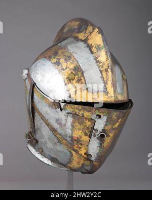 Art Inspired by Close Helmet for the Tilt, 1573, Augusta, Tedesco, Augusta, Acciaio, oro, ottone, H. 11 3/4 poll. (29,8 cm); W. 8 7/8" (22,5 cm); D. 11 15/16" (30,3 cm); peso 6 libbre 13 once (3090 g), caschi, il casco fa parte di una corazza riccamente decorata realizzata per uno dei principi, opere classiche modernizzate da Artotop con un tuffo di modernità. Forme, colore e valore, impatto visivo accattivante sulle emozioni artistiche attraverso la libertà delle opere d'arte in modo contemporaneo. Un messaggio senza tempo che persegue una nuova direzione selvaggiamente creativa. Artisti che si rivolgono al supporto digitale e creano l'NFT Artotop Foto Stock