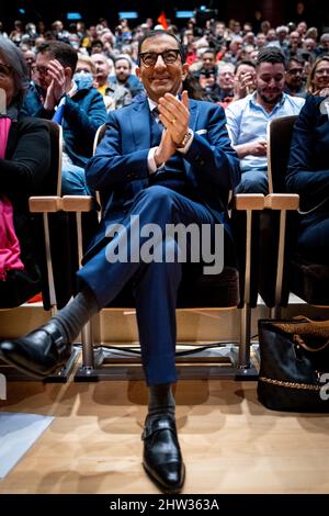 Jean Messiha partecipando alla campagna presidenziale di Eric Zemmour, incontro di sostegno per il Reconquete. Jean Messiha è un economista, politico ed ex funzionario pubblico egiziano. Saint-Brieuc, Bretagna, Francia. Foto Stock