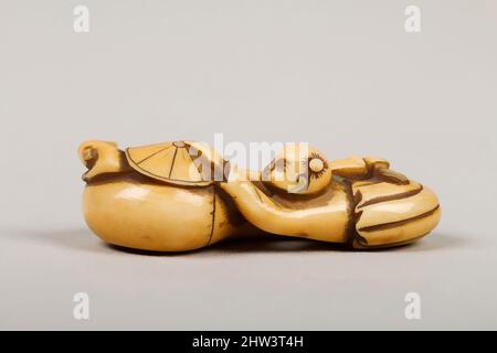 Arte ispirata da Netsuke di Boy cattura un mouse in un Gourd, 19th secolo, Giappone, Avorio, H. 2 pollici. (5,1 cm); W. 1" (2,5 cm), Netsuke, opere classiche modernizzate da Artotop con un tuffo di modernità. Forme, colore e valore, impatto visivo accattivante sulle emozioni artistiche attraverso la libertà delle opere d'arte in modo contemporaneo. Un messaggio senza tempo che persegue una nuova direzione selvaggiamente creativa. Artisti che si rivolgono al supporto digitale e creano l'NFT Artotop Foto Stock